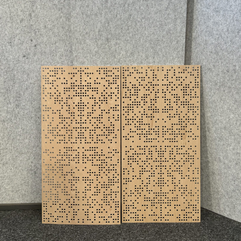 Dos frentes en bruto del difusor binario - madera de haya con perforación binaria
